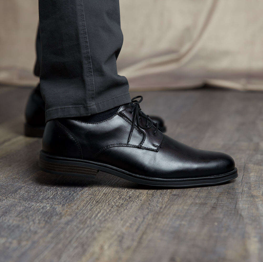 Black-Dockers Mens Bridgeport Polished Lace-Up Oxford Dress Shoe