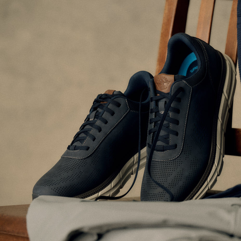 Navy-Dockers Mens GO-2 Dress Casual Lace Up Sneaker Shoe